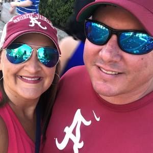 Meet your Posher, Monica